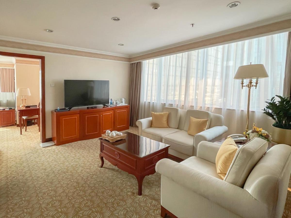 China Mayors Plaza - Free Shuttle Between Hotel And Exhibition Center & Exhibitor Registration Counter During Canton Fair Kültér fotó